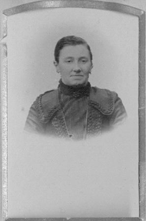 Klik voor foto in apart venster hendrika_johanna_wagteveld__getr_met_van_marle.jpg