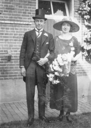 Klik voor foto in apart venster marle_gerrie_en_piet_prinsen.jpg