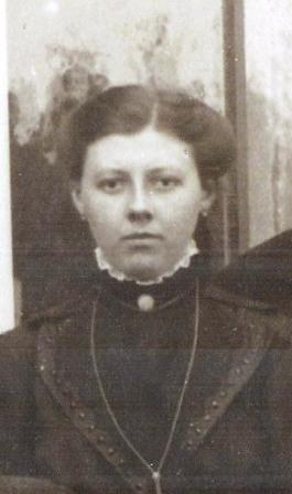 Klik voor foto in apart venster marle_johanna_v__1900_.jpg