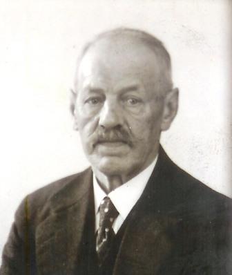 Klik voor foto in apart venster merle_johan_van.jpg