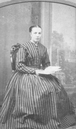 Klik voor foto in apart venster nijenberg__adolphina_carolina__teunissen___1847___huwt_jan_van_merle__1850_.jpg